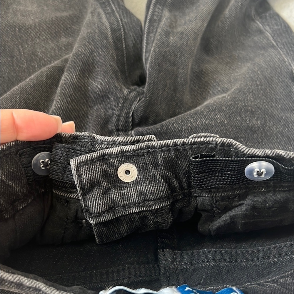 NWOT Old Navy Straight Adjustable Waist Black Wash Denim Pants Jeans 3T​​ - Picture 4 of 5